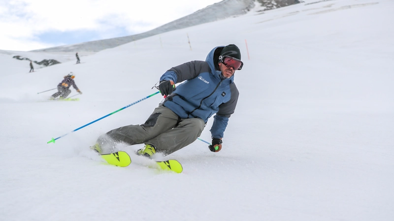 Can you ski in the rain