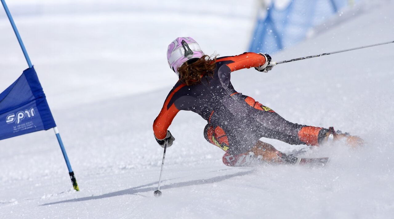 How much do skis cost
